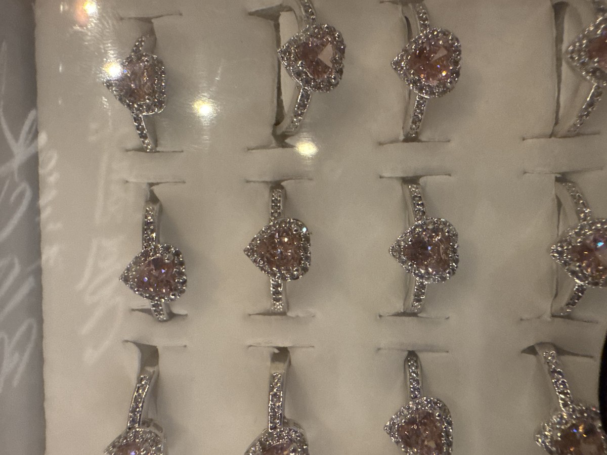 Pembe Kalp Taşlı Halolu Gümüş Çelik Yüzük